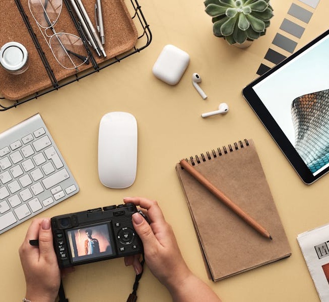 Brand Books & Launch Kits